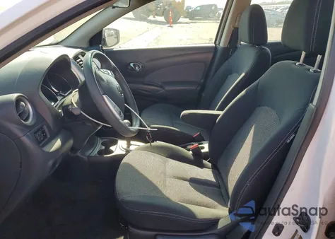 2015 Nissan Versa S from USA, damaged, VIN 3N1CN7AP1FL824784